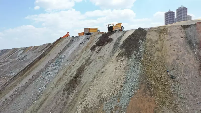 Ankara'da Çöp Dağları 15 Metreyi Aştı: Bakanlık Harekete Geçti, 74 Milyon TL Ceza Kesildi!