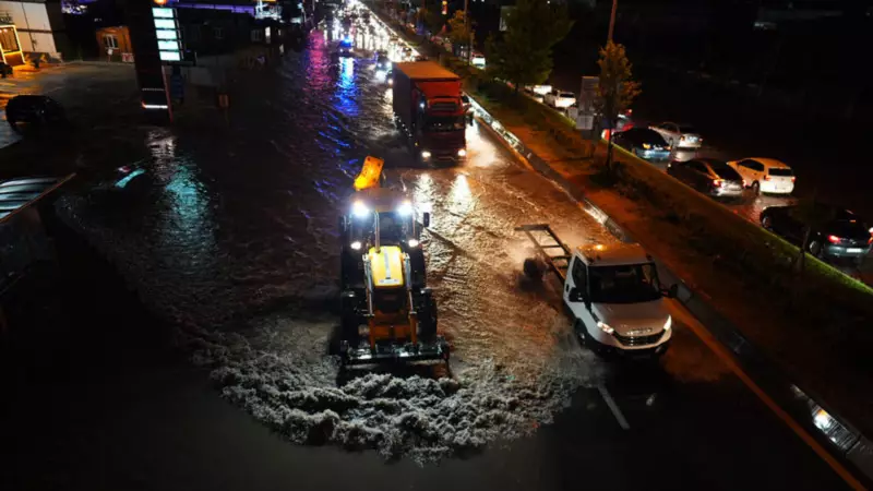 Ankara'da Sular Şehri Bastı! Sağanak Yağışın Yol Açtığı Sel Felaketi