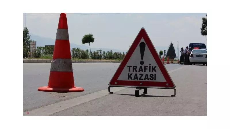 Şanlıurfa'da Korkunç Zincirleme Kaza: Tır Kontrolden Çıkıp 4 Araca Çarptıktan Sonra İş Yerine Girdi!