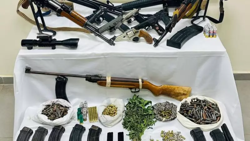 Şanlıurfa'da Su Bidonunda Tabanca ve Saksılarda Kenevir Ele Geçirildi: 7 Gözaltı!