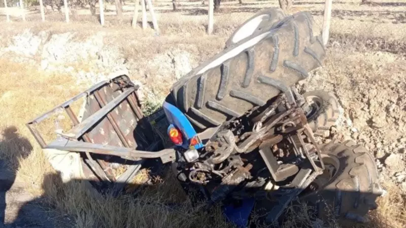 Şanlıurfa'da Traktörün Devrilmesi Sonucu 1 Kişi Hayatını Kaybetti, 4 Yaralı - Acı Haber!