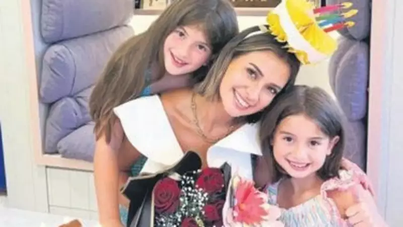 Anne Kalbini Isıtan Sürpriz: Kızının Hazırladığı Duygu Yüklü Kutlama Sosyal Medyayı Salladı!