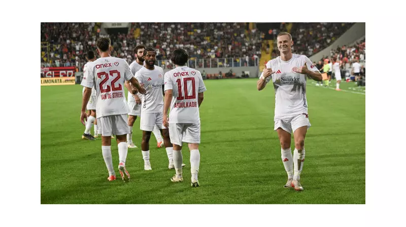 Antalyaspor, Süper Lig'de İlk Puanını Kapıyor: Maçın Detayları ve Heyecan Dolu Anlar!