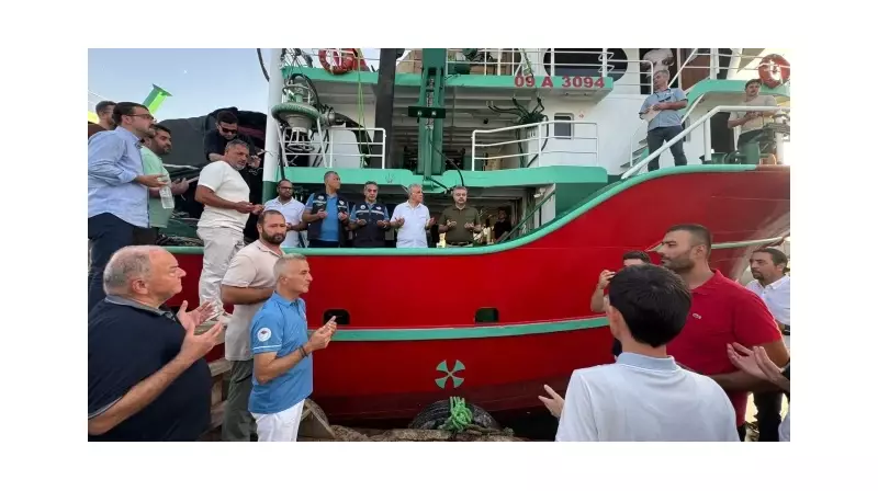 Aydınlı Balıkçıların Heyecanı: 5 Aylık Aradan Sonra 'Vira Bismillah' Zamanı!