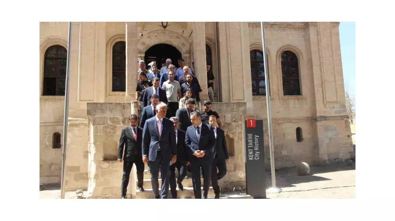 Bakan Ersoy, Cizre'deki Çalışmaları Yerinde İnceledi: İşte Detaylar!