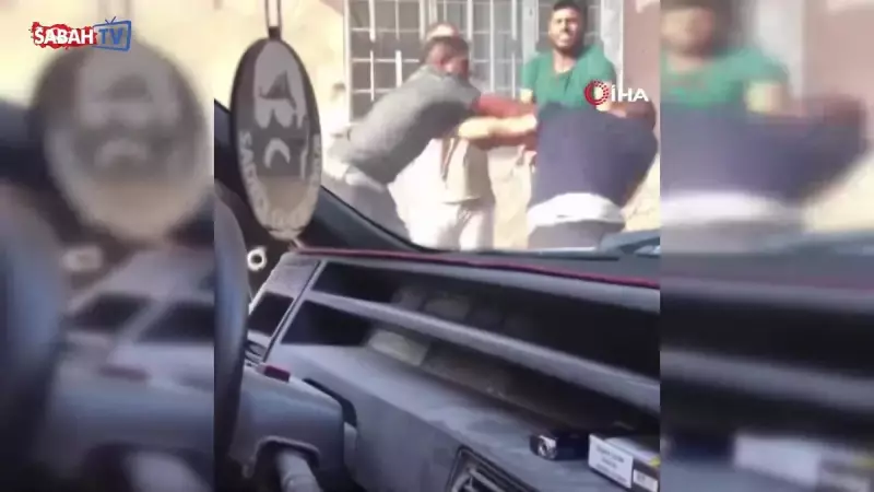 Bıçaklı ve Tekmeli Kavga: Sokak Boks Ringine Döndü!