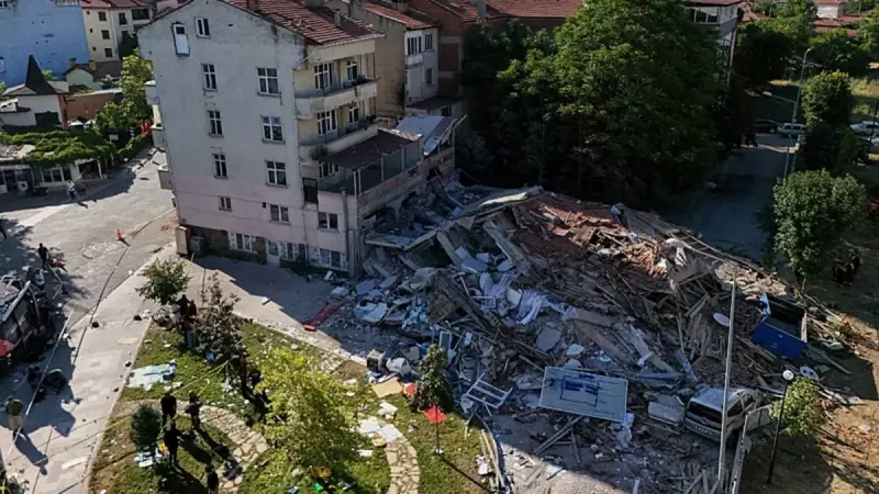 Balıkesir'de Deprem Sonrası: Sindirgi'de Yıkımın Boyutu Gün Işığına Çıktı!