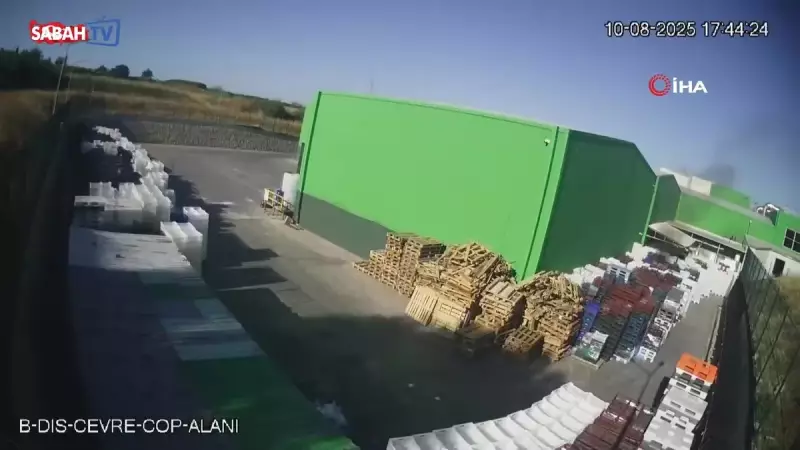 Balıkesir'deki Ünlü Süt Fabrikasında Yangın: Güvenlik Kamerası Görüntüleri Şok Etti!