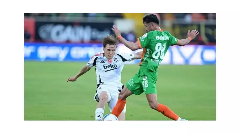 Beşiktaş, Alanyaspor'u Devirdi: Siyah-Beyazlıların Muhteşem Geri Dönüşü!