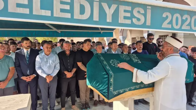 Beykoz'da İhmal Kurbanı 18 Yaşındaki Genç Toprağa Verildi: Acılı Aile İsyan Etti!