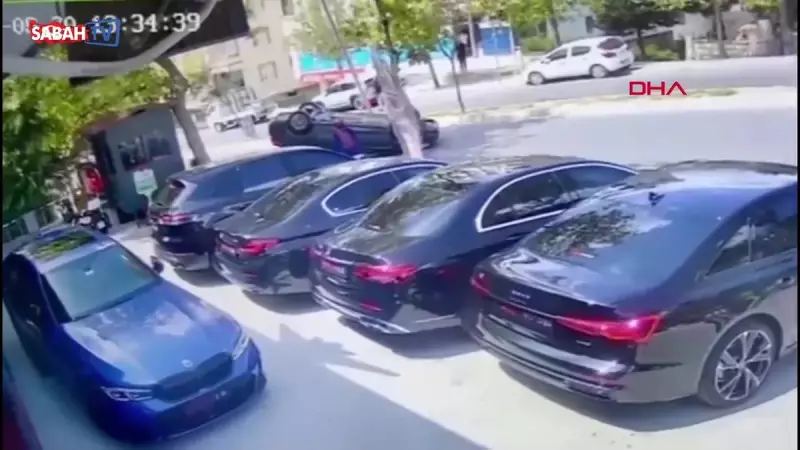 Beylikdüzü'nde Akıl Almaz Kaza: Ağaca Çarpan Araç Takla Attı, Yaya Son Saniyede Kurtuldu!