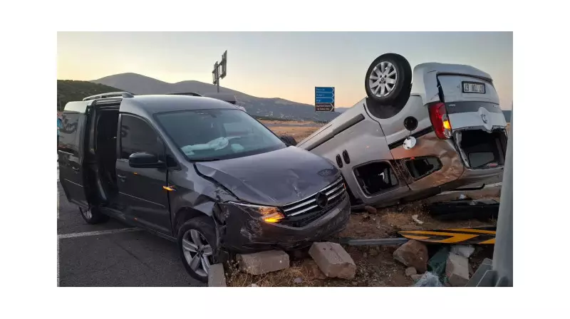 Bingöl'de İki Hafif Ticari Aracın Çarpışması: 11 Yaralı - Detaylar Burada!