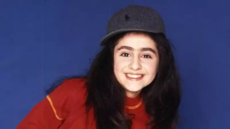 Burcu Esmersoy'a Sert Tepki: 'Geçmişinden Utanan Magazin Dünyasının Yüz Karası!'