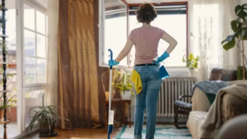 Cam Silme Devri Bitiyor! Kendini Temizleyen Akıllı Camlar Geliyor