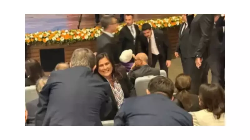 CHP'den İstifa Eden Özlem Cercioğlu AK Parti'ye Geçiş Yaptı: Siyaset Arenasında Şok Dalgası!