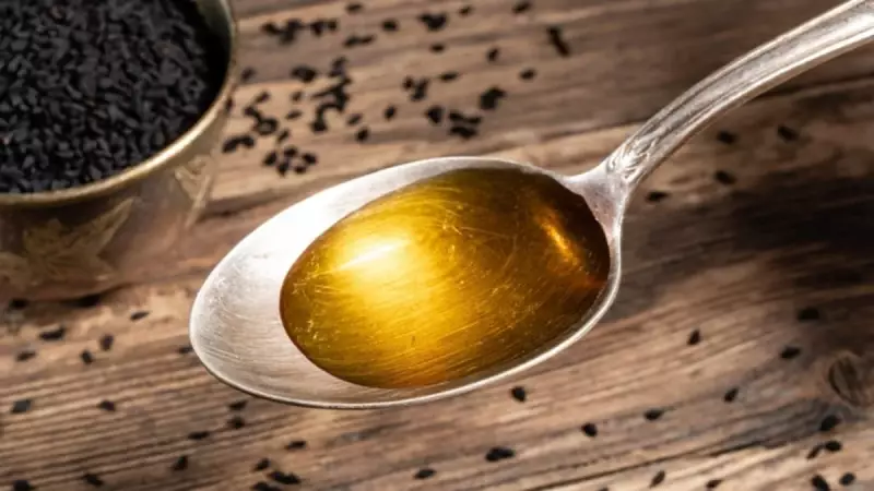 Cildinizi Tertemiz Yapan Doğal Mucize: Günlük 2 Dakikalık Ritüelle Lekelere Veda!