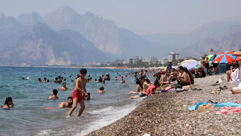 Deniz Suyu Isındı, Vücutta Kaşıntı ve Yanma Şikayetleri Patladı! Uzmanlar Uyarıyor