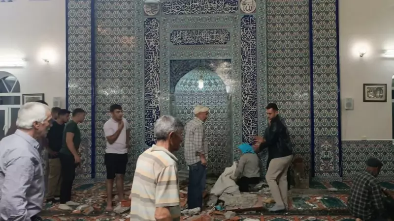 Depremde Hasar Gören Camiyi İncelerken Hayatını Kaybetti: Acı Dolu Anlar