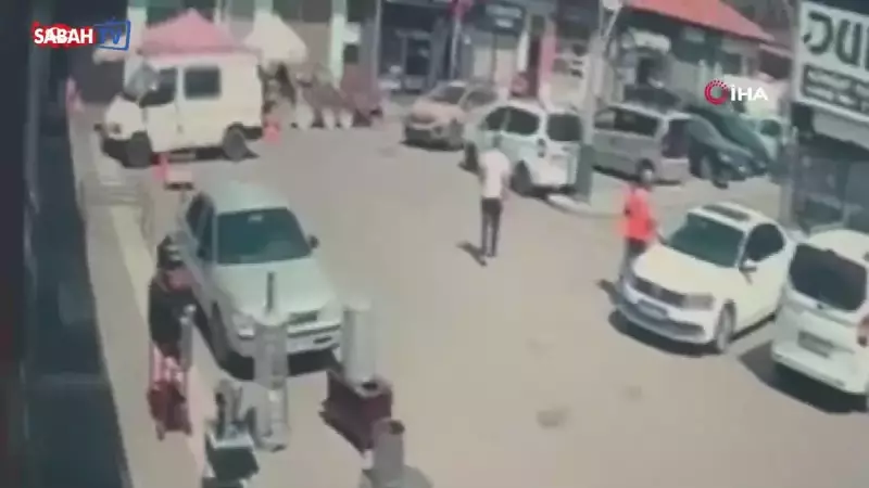 Direksiyon Başında Fenalaşan Sürücü Zincirleme Kazaya Neden Oldu: 6 Araç Birbirine Girdi!