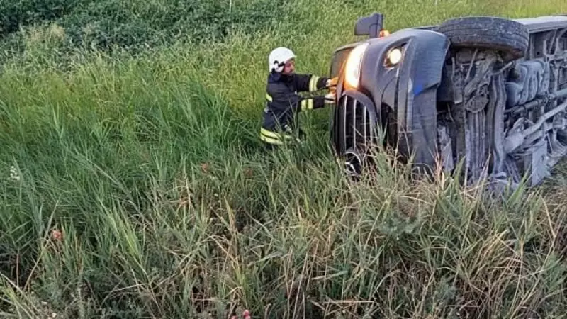 Diyarbakır'da Feci Kaza! Minibüs Takla Attı: Yaralılar Var - Acil Müdahale Sürüyor