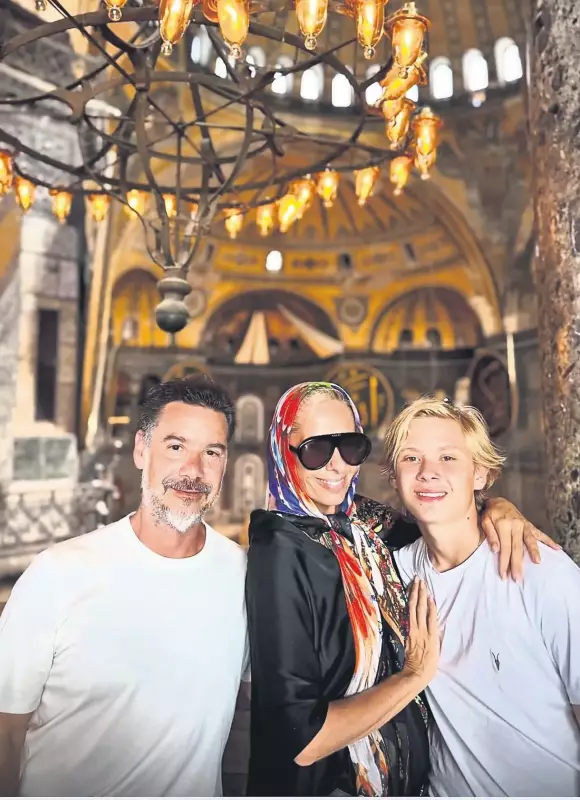 Efsane Aşkın İstanbul Turu: Büyüleyici Hikaye Şehri Sardı!