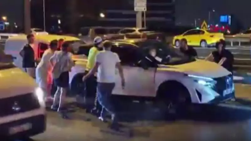 Eyüpsultan'da Zincirleme Kaza: Çok Sayıda Araç Birbirine Girdi!