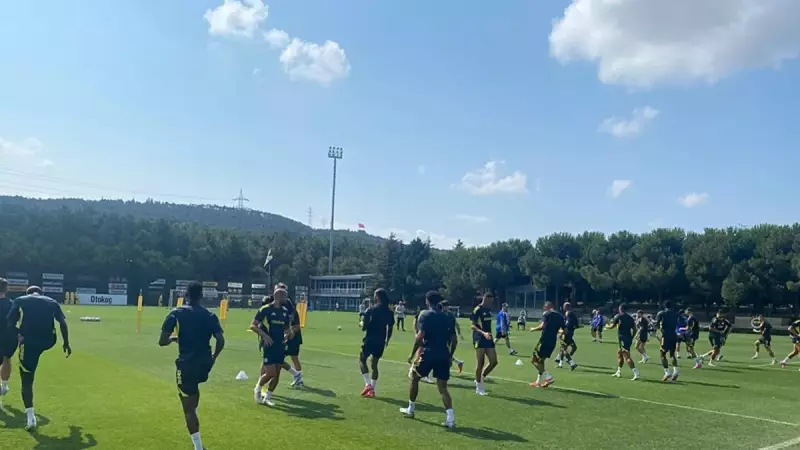 Fenerbahçe, Feyenoord Maçı Öncesi Hazırlıklarını Tamamladı: İşte Detaylar!