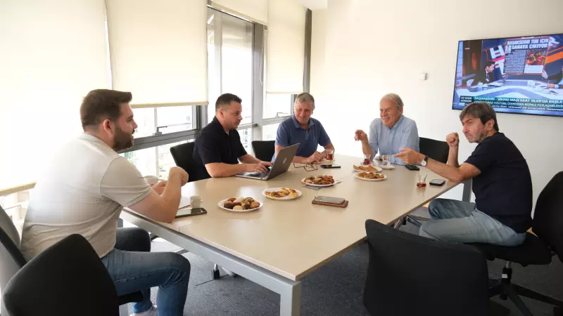 Futbolun Usta Yorumcularından 'Üç Büyükler' Analizi: Şampiyonluk Yolunda Son Durum Ne?