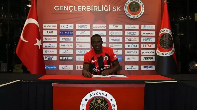 Gençlerbirliği, Mali'li Yıldız Adama Traoré'yi Renklerine Bağladı! Transfer Detayları ve İmza Şovu