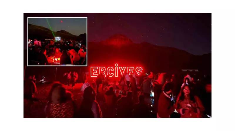 Gökyüzü Şöleni: Kayseri'nin Zirvesinde Meteor Yağmuru Büyüledi!