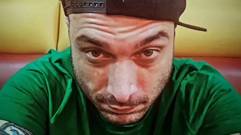 Hande Erçel ve Burak Deniz İlişkisi Hakkında Flaş Açıklama: 'Yakın Arkadaşız' Dedi!