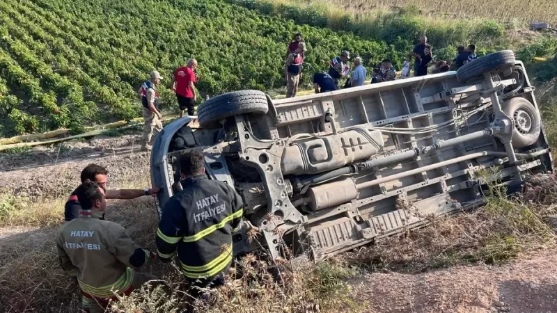 Hatay'da Feci Kaza: Minibüs Devrildi, 8 Çocuk Yaralı! Toplam 13 Yaralı Var