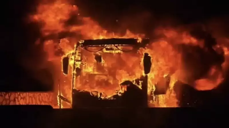 Hatay'da Korkunç Yangın: Yolcu Otobüsü Alevlere Teslim Oldu!