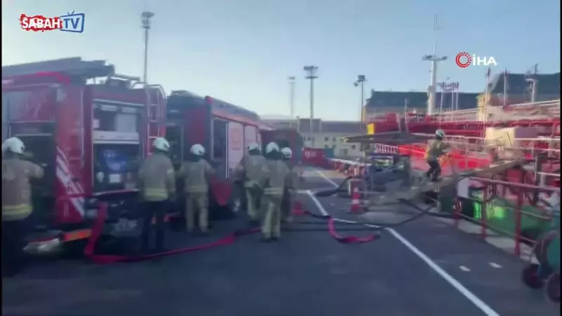 Haydarpaşa Limanı'nda Feci Yangın! Yakıt İkmal Gemisi Alev Alev