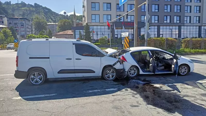 Işıkta Durmak Ölüm Getirdi: Korkunç Kazada 1 Can Kaybı, 5 Yaralı!