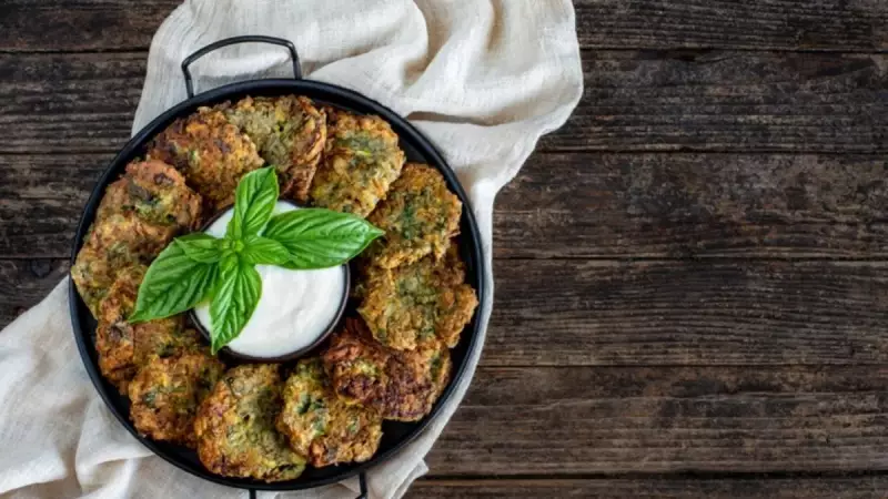 Kabak Mücver Tarifi: Annelerin Sır Gibi Sakladığı Lezzet Şöleni!