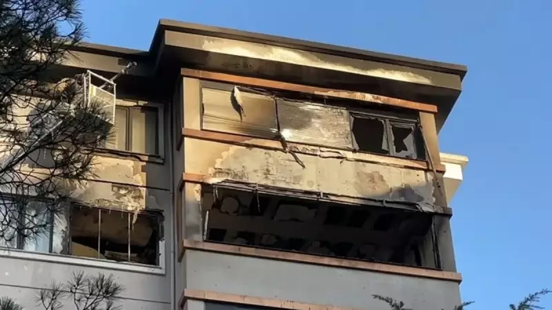Kadıköy'de 4 Katlı Binada Çıkan Yangın Korku Dolu Anlar Yaşattı! İşte Detaylar