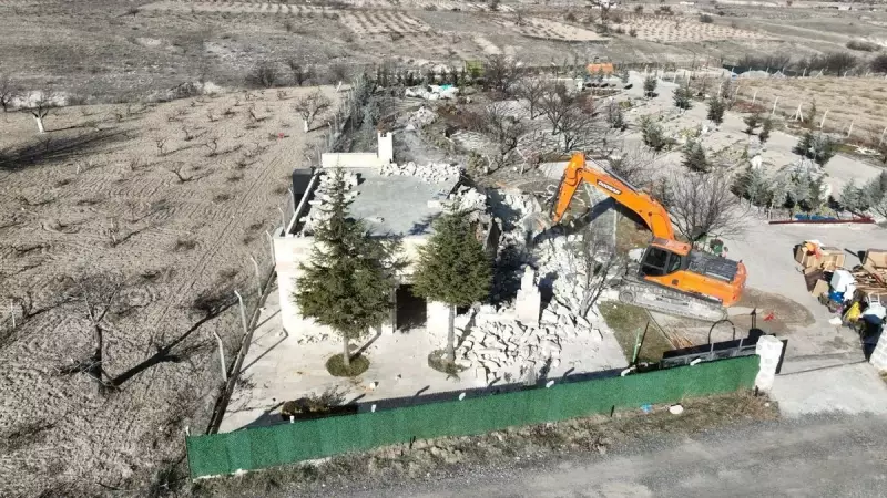 Kapadokya'da Turizmde Çığır Açan Yeni Düzenlemeler: ATV Turlarına Kısıtlama, Ziyaretçi Deneyimi 24 Saate Yayılıyor!