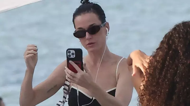 Katy Perry Miami Sahillerinde Dinlenirken Görüntülendi: İşte O Anlar!