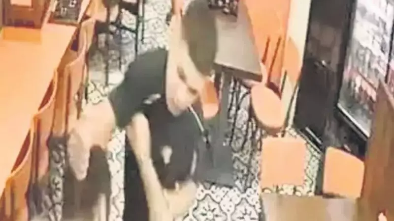 Kavga Sırasında Genç Adamın Canına Tak Etti: Enseden Bıçakladı!