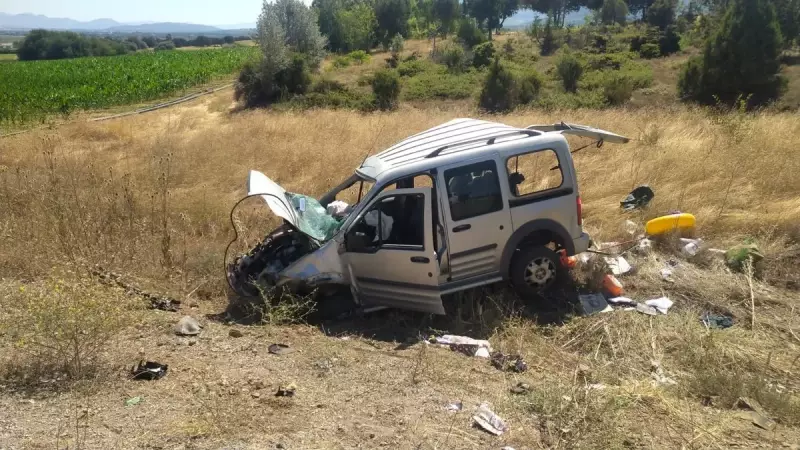Konya'da Feci Kaza: Hafif Ticari Araç Takla Attı, 2 Can Yitirildi, 3 Yaralı