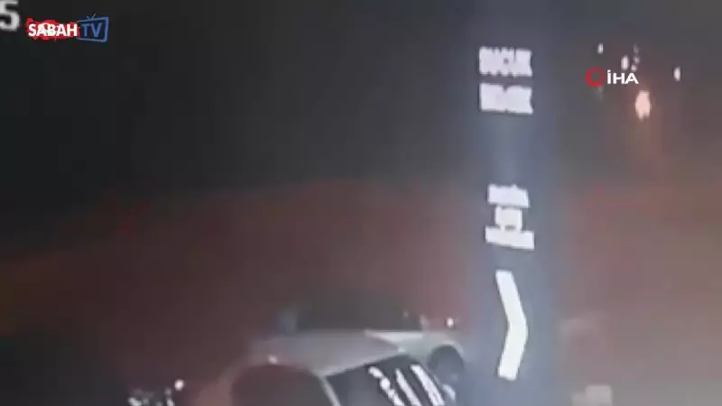 Korkunç Kaza Anı Kamerada: Bir Araç Çarptı, Diğeri Üzerinden Geçti!