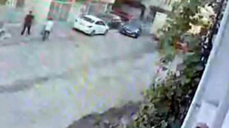 Korkunç Zincirleme Kaza! Kamyona Yol Verdi, Duran Araca Çarptı: Yaralılar Var