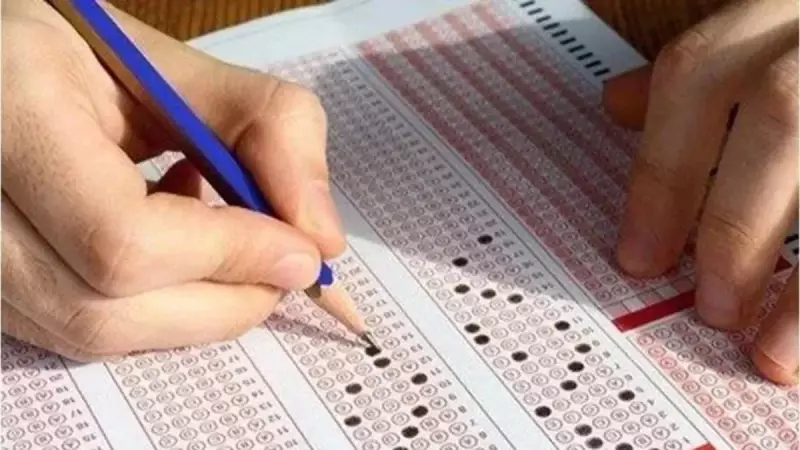 LGS Şampiyonlarından Şaşırtan Tercih: İlk 400'ün Yarısından Fazlası Bu 3 Liseyi Seçti!