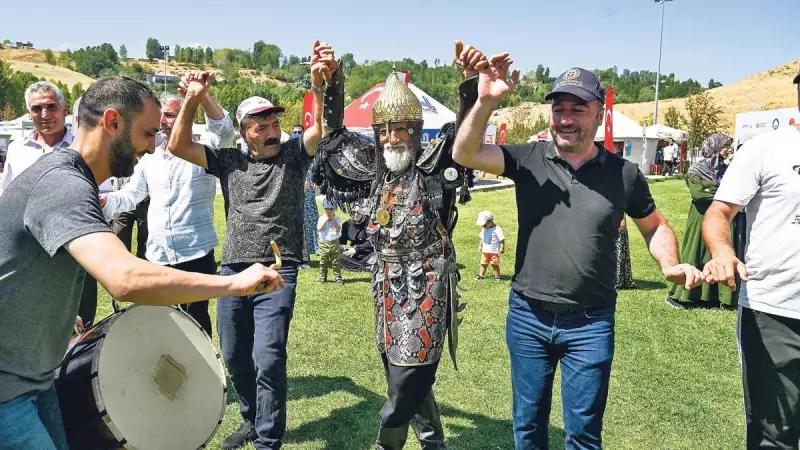 Malazgirt'te Tarihi Buluşma: 1071 Ruhuyla 1000 Yıllık Kardeşlik Yeniden Canlandı