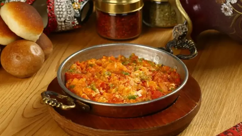 Menemen Yaparken Lezzeti Katlayan 5 Usta İşi Püf Noktası!