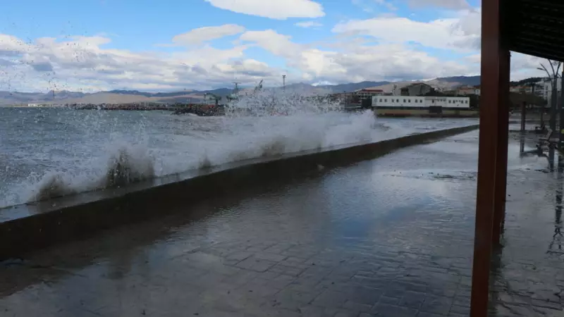 Meteoroloji Uyardı: Az Yağış, Şiddetli Rüzgar! Hafta Sonu Hava Nasıl Olacak?