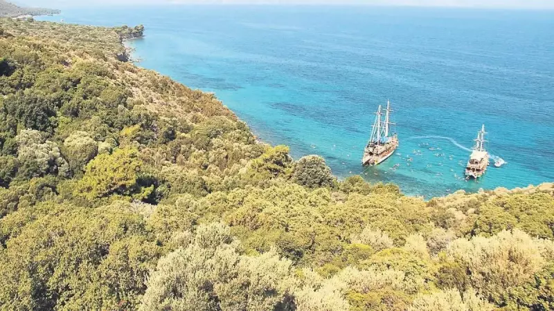 Milli Park'ta Akıl Almaz Vandalizm: Tarihi Kalıntıların Üzerinde Dans Ederken Görüntülendiler!