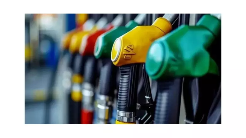 Motorine Zam Şoku Bitti! Yarın Başlayacak İndirimle Yakıt Fiyatları Düşüyor