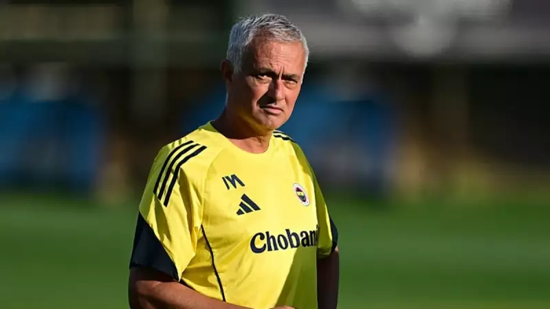 Mourinho'dan Fenerbahçe Taraftarlarına Müthiş Mesaj: 'Kazanmak İçin Yanıp Tutuşuyoruz!'